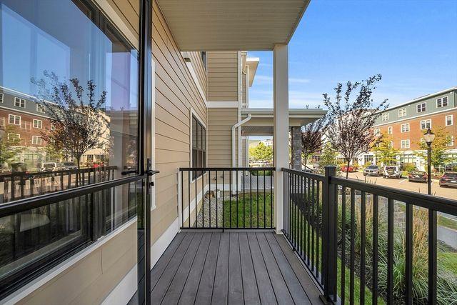 65 Pointe Place 106, Dover, NH 03820