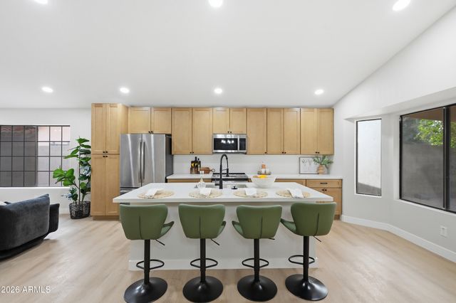 1455 E BRENTRUP Drive, Tempe, AZ 85283