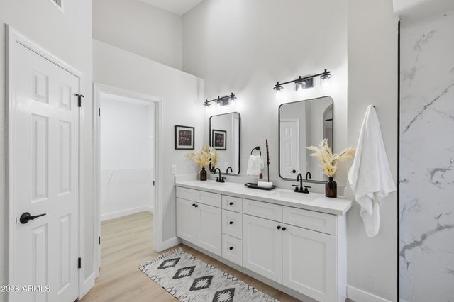 1455 E BRENTRUP Drive, Tempe, AZ 85283