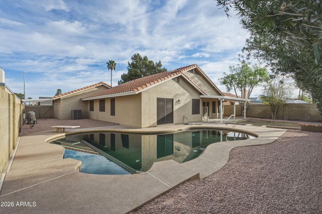 1455 E BRENTRUP Drive, Tempe, AZ 85283