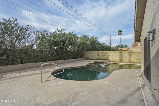 1455 E BRENTRUP Drive, Tempe, AZ 85283
