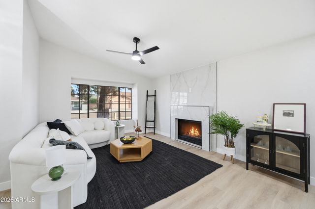 1455 E BRENTRUP Drive, Tempe, AZ 85283