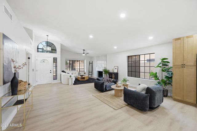 1455 E BRENTRUP Drive, Tempe, AZ 85283