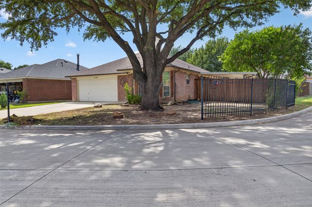 3103 Morning Meadow Lane, Grand Prairie, TX 75052