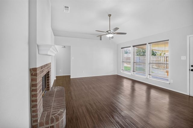 3103 Morning Meadow Lane, Grand Prairie, TX 75052