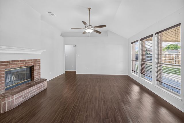 3103 Morning Meadow Lane, Grand Prairie, TX 75052