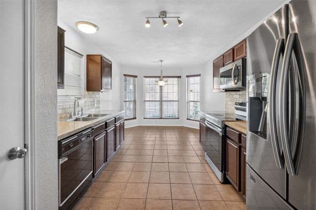3103 Morning Meadow Lane, Grand Prairie, TX 75052