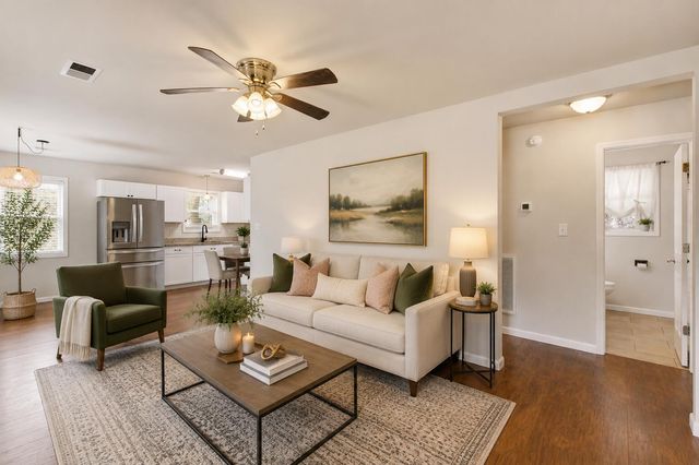 204 Ruth Anne Drive, Summerville, SC 29483