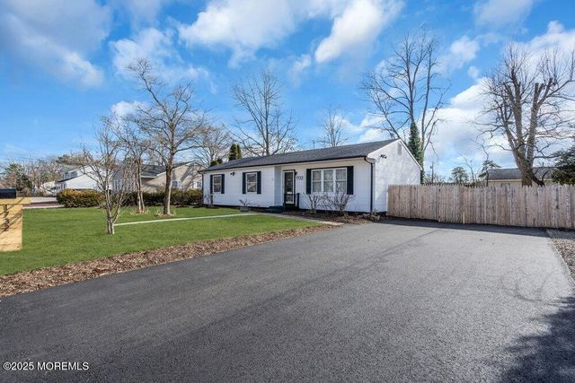 1732 Fifth Avenue, Toms River, NJ 08757