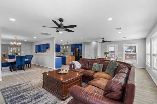 2316 Hummingbird Trail, Grapevine, TX 76051