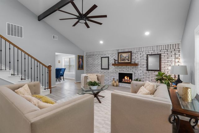 2316 Hummingbird Trail, Grapevine, TX 76051