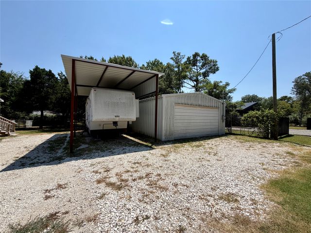 60 Holland Street, Pottsboro, TX 75076