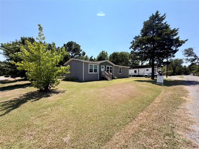 60 Holland Street, Pottsboro, TX 75076