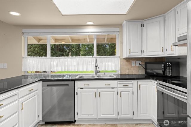 2913 SW 323rd Street, Federal Way, WA 98023