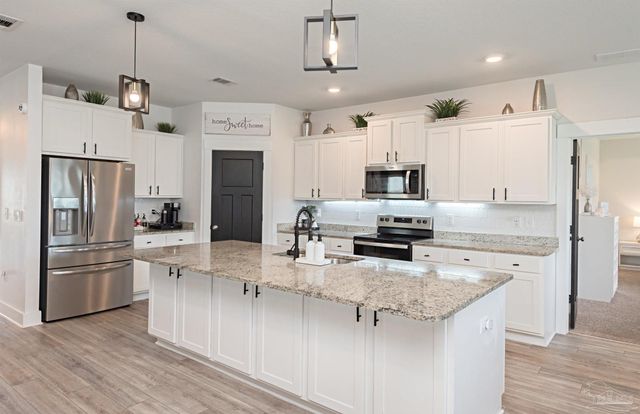 6169 Jenks Dr, Gulf Breeze, FL 32563