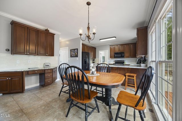 905 Haddon Hall Drive, Apex, NC 27502