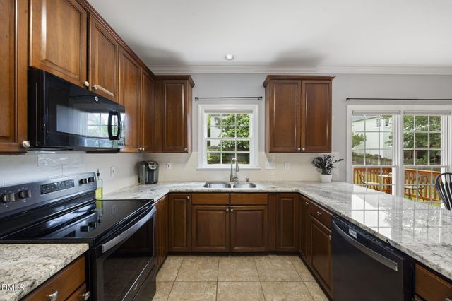 905 Haddon Hall Drive, Apex, NC 27502