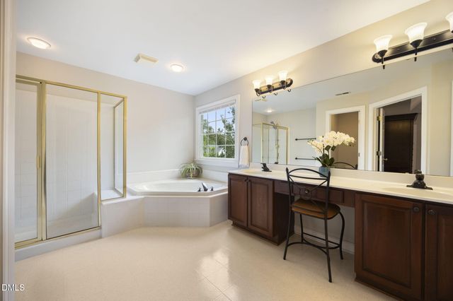 905 Haddon Hall Drive, Apex, NC 27502