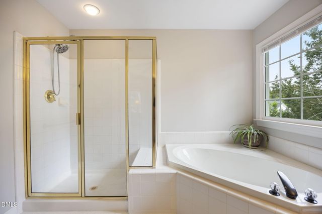 905 Haddon Hall Drive, Apex, NC 27502