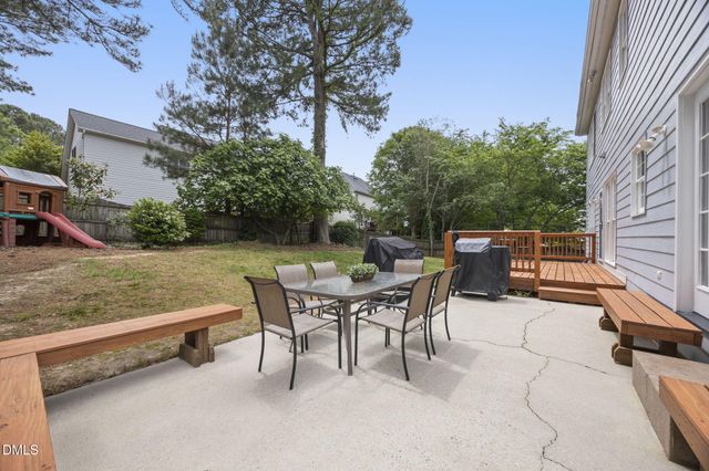 905 Haddon Hall Drive, Apex, NC 27502