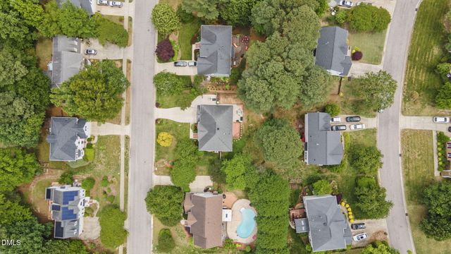 905 Haddon Hall Drive, Apex, NC 27502