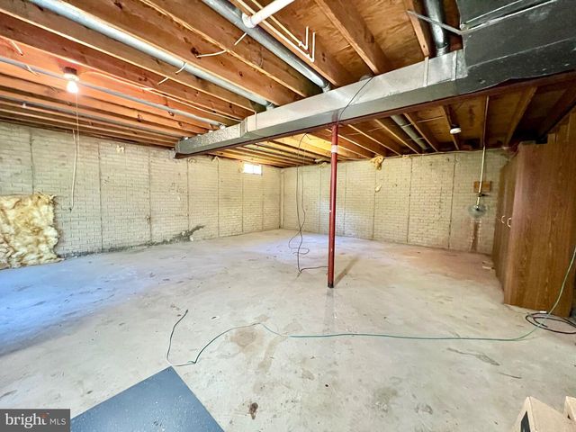 7819 LAKE DR, Manassas, VA 20111