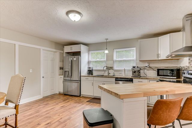 527 W Buena Vista Avenue, North Augusta, SC 29841