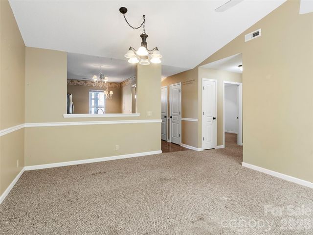 1704 Deermouse Way, Hendersonville, NC 28792