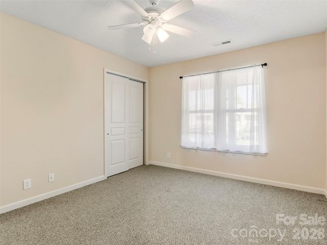 1704 Deermouse Way, Hendersonville, NC 28792