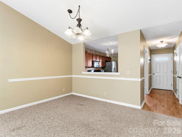 1704 Deermouse Way, Hendersonville, NC 28792