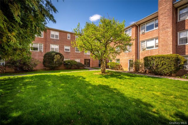 223 Schrade Road 2C, Briarcliff Manor, NY 10510
