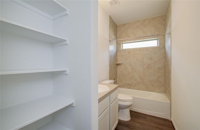 8414 Beacon Bay Circle, Baytown, TX 77523