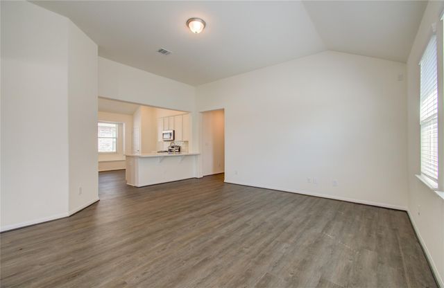 8414 Beacon Bay Circle, Baytown, TX 77523