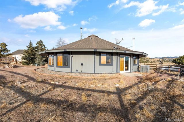 1115 County Road 319, Westcliffe, CO 81252