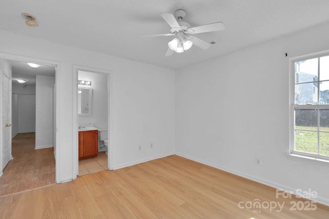 12049 Stewarts Crossing Drive, Charlotte, NC 28215