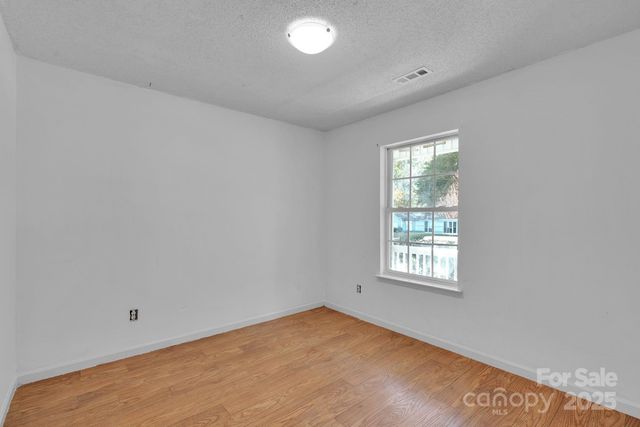 12049 Stewarts Crossing Drive, Charlotte, NC 28215