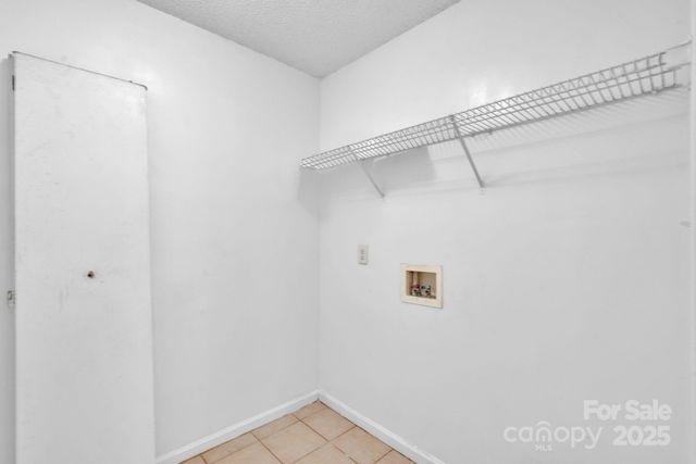 12049 Stewarts Crossing Drive, Charlotte, NC 28215