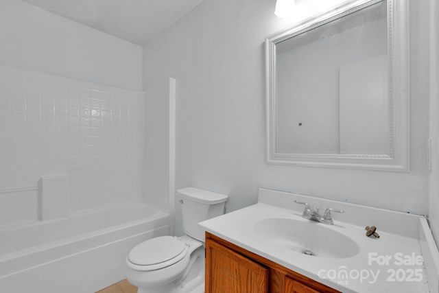 12049 Stewarts Crossing Drive, Charlotte, NC 28215