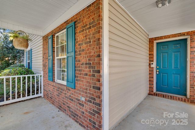 12049 Stewarts Crossing Drive, Charlotte, NC 28215