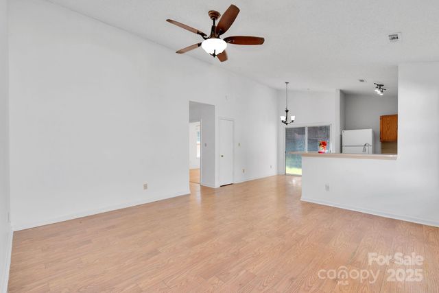 12049 Stewarts Crossing Drive, Charlotte, NC 28215