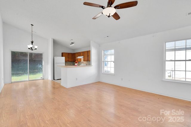 12049 Stewarts Crossing Drive, Charlotte, NC 28215