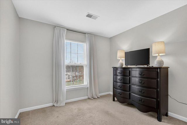 808 BRAMBLEWOOD DR, Douglassville, PA 19518