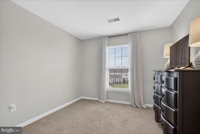 808 BRAMBLEWOOD DR, Douglassville, PA 19518