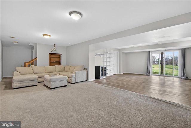 808 BRAMBLEWOOD DR, Douglassville, PA 19518