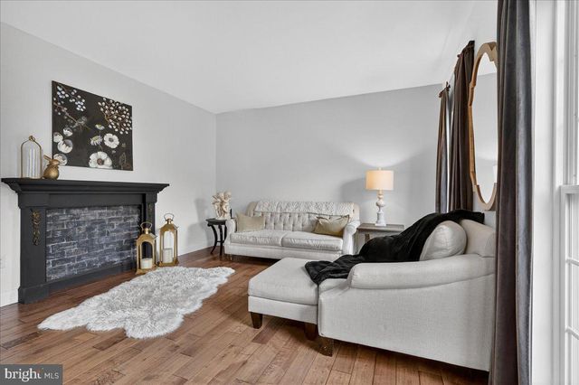 808 BRAMBLEWOOD DR, Douglassville, PA 19518