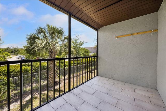 2700 Park Windsor DR 714, Fort Myers, FL 33901