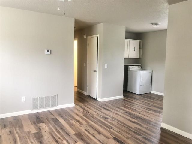 419 Cleveland Street B, Springdale, AR 72764