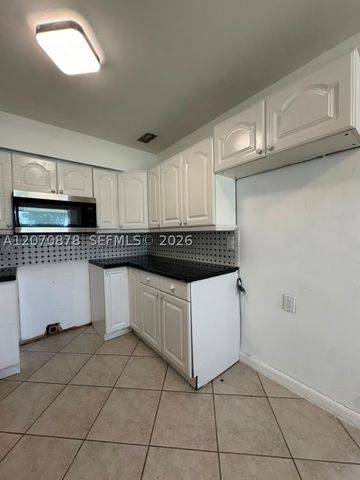 2394 NW 52nd Ct 2394, Tamarac, FL 33309