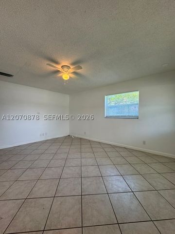 2394 NW 52nd Ct 2394, Tamarac, FL 33309