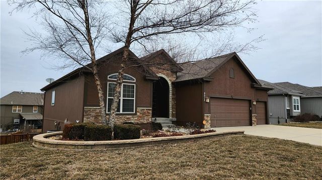 9012 NE 100th Terrace, Kansas City, MO 64157